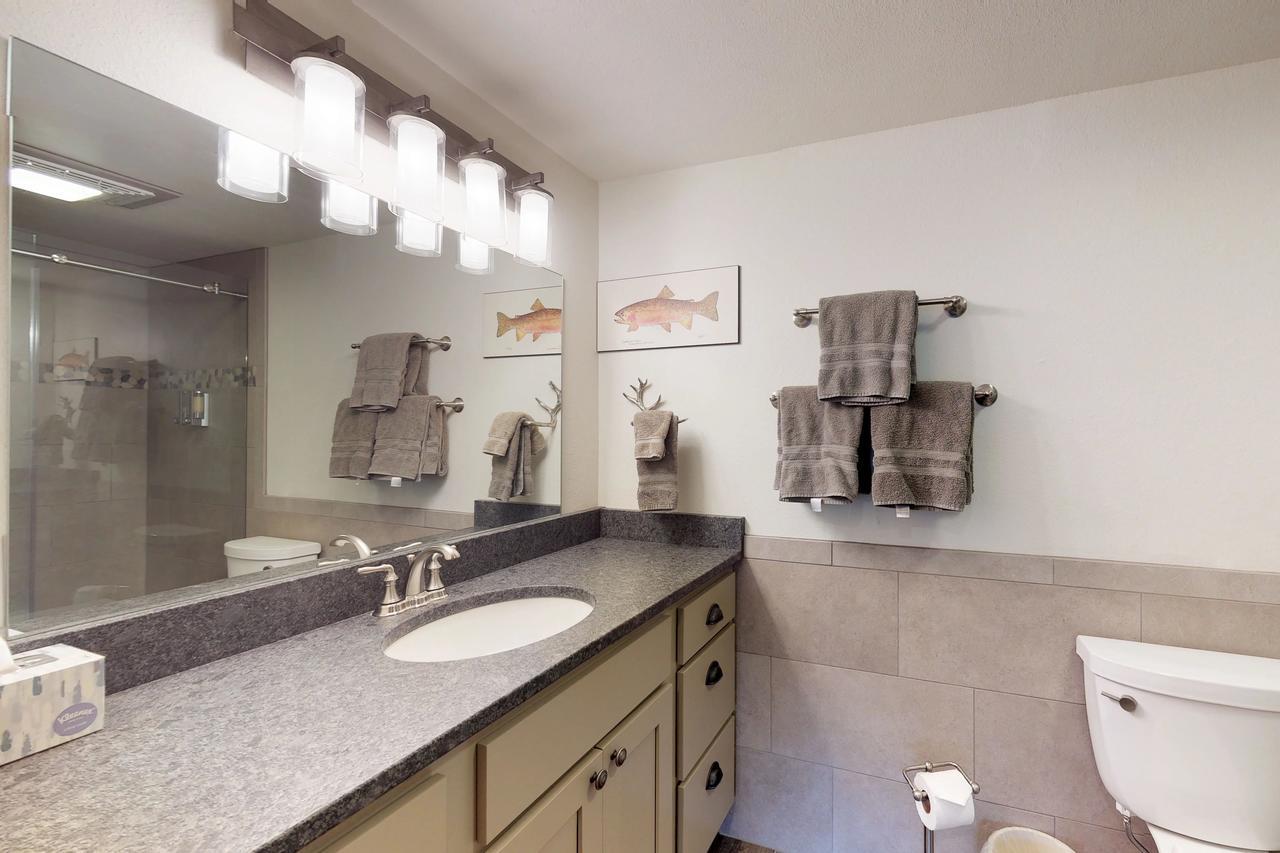 Skycrest Villa Big Sky Bagian luar foto