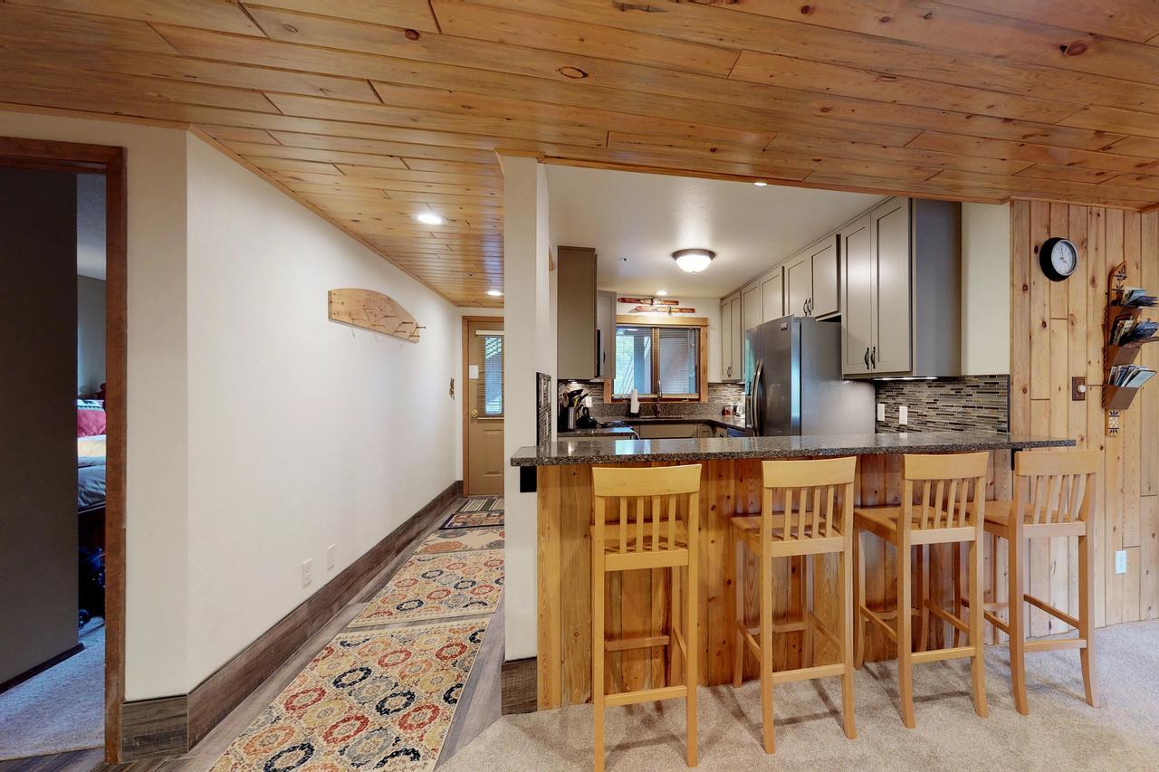 Skycrest Villa Big Sky Bagian luar foto
