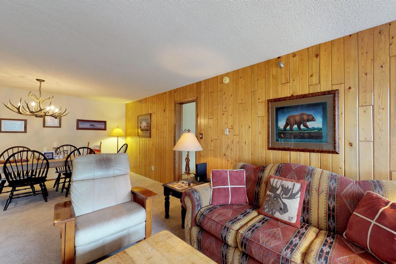 Skycrest Villa Big Sky Bagian luar foto